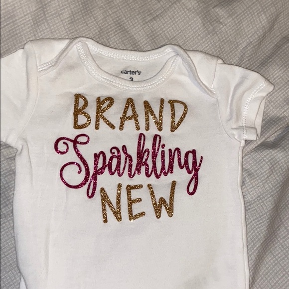 Cute glitter onsie - Picture 2 of 3